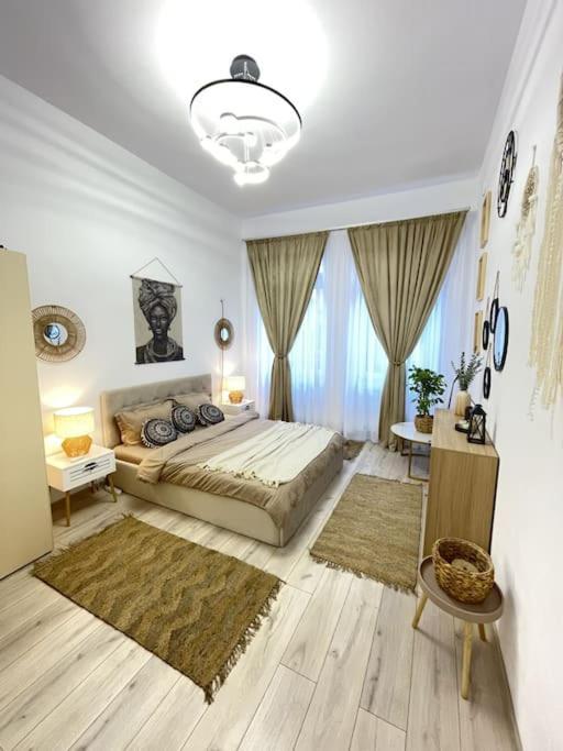 Apartament In Centrul Istoric Орадеа Екстериор снимка